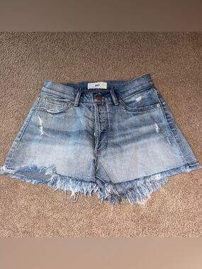 BKE Women's Faded Blue Frayed Hem Denim Shorts